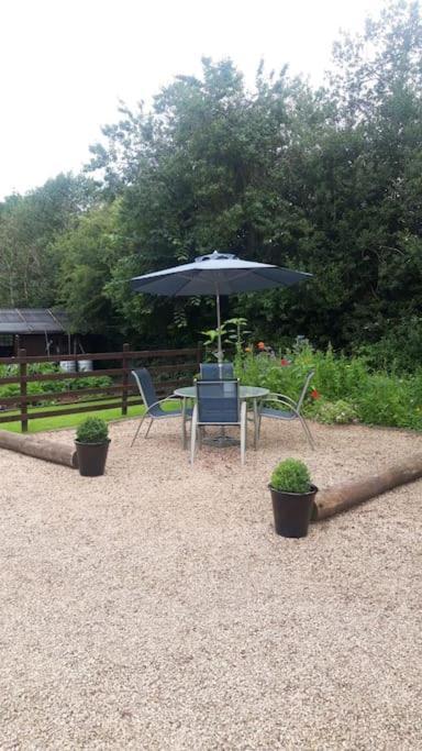The Willow Denstone Esterno foto